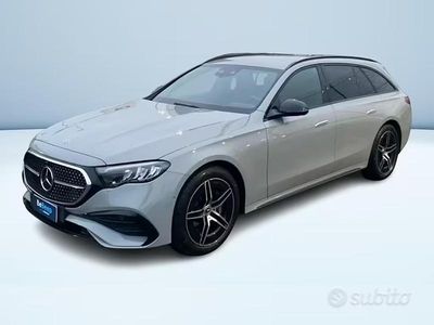 Usata Mercedes E220 Advanced 197 CV (144 kW) 2025 Grigio Station wagon