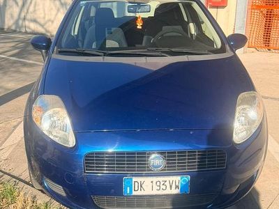 Usata Fiat Grande Punto Active 65 CV (47 kW) 2007 Blu Utilitaria