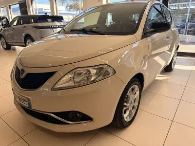 Usata Lancia Ypsilon S 95 CV (69 kW) 2015 Other Utilitaria