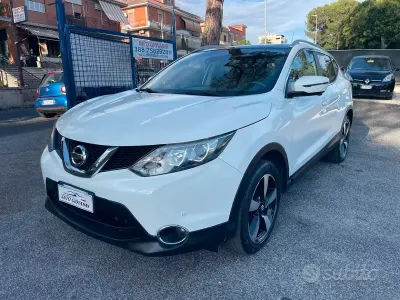 Usata Nissan Qashqai N-Connecta 131 CV (96 kW) 2016 Bianco SUV