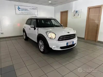 Usata Mini One D Countryman 90 CV (66 kW) 2015 Bianco metallizzato SUV