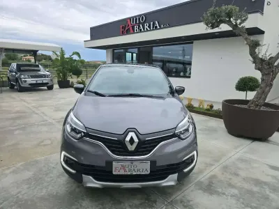 Usata Renault Captur Intens 90 CV (66 kW) 2018 Grigio SUV