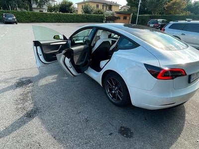 Usata Tesla Model 3 366 kW (498 CV) 2021 Bianco Berlina