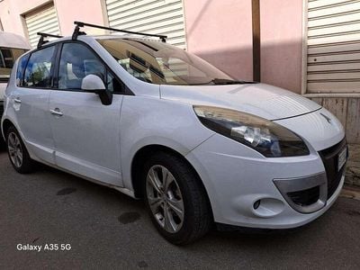 Usata 2010 Renault Mégane Business Berlina | 3000 € (Cara)