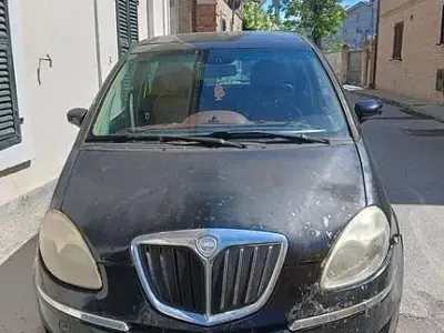 Usata Lancia Musa 90 CV (66 kW) 2009 Nero Monovolume