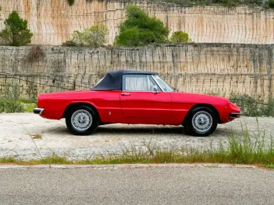 Usata Alfa Romeo Spider 88 CV (64 kW) 1968 Rosso Cabrio