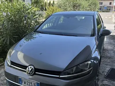 Usata VW Golf VII Business 116 CV (85 kW) 2019 Berlina