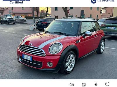 Usata Mini Cooper D 111 CV (81 kW) 2010 Rosso Utilitaria