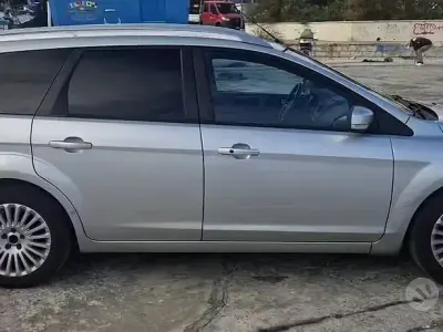 Usata Ford Focus Titanium 100 CV (73 kW) 2010 Grigio Station wagon