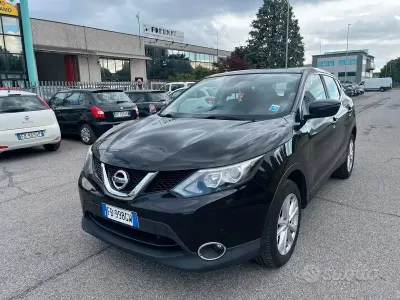 Gebraucht Nissan Qashqai 110 PS (80 kW) 2016 Schwarz SUV
