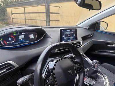 Usata Peugeot 3008 Allure 120 CV (88 kW) 2017 Grigio SUV