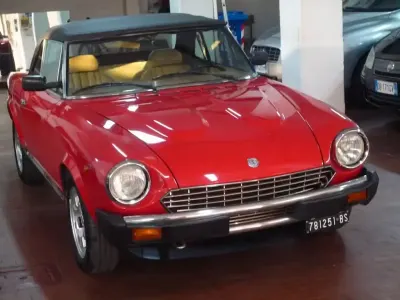 Usata Fiat 124 Spider 105 CV (77 kW) 1982 Rosso Cabrio
