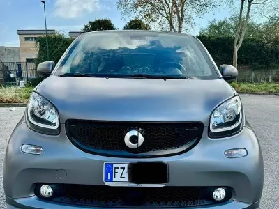 Usata Smart ForTwo Coupé Passion 90 CV (66 kW) 2020 Grigio Coupé