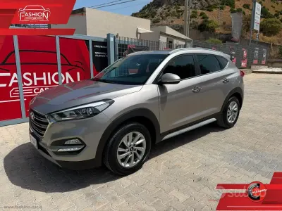 Usata Hyundai Tucson Xpossible 116 CV (85 kW) 2017 Grigio SUV