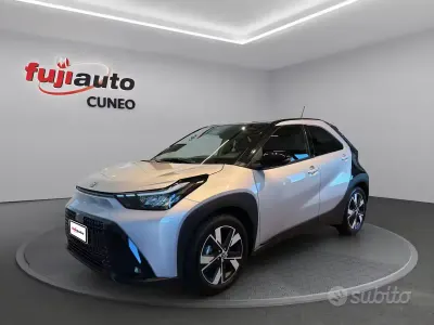 Nuova Toyota Aygo X 116 CV (85 kW) 2026 Grigio SUV
