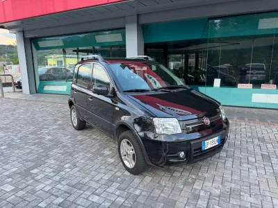 Usata Fiat Panda 4x4 75 CV (55 kW) 2012 Nero Utilitaria
