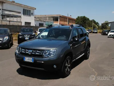 Usata Dacia Duster 109 CV (80 kW) 2017 Grigio SUV