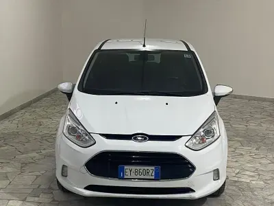 Usata Ford B-MAX Business Edition 75 CV (55 kW) 2015 Bianco Monovolume