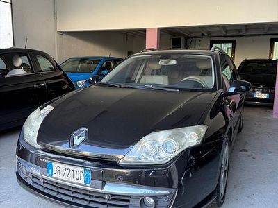 Usata Renault Laguna III Initiale 150 CV (110 kW) 2008 Nero Berlina