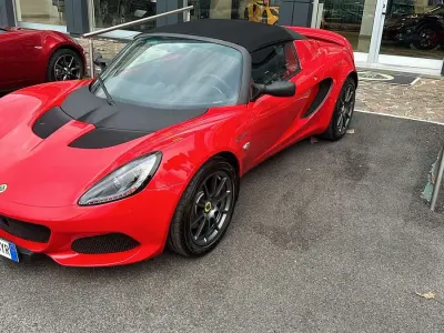 Begagnad Lotus Elise 243 HK (178 kW) 2022 Cab
