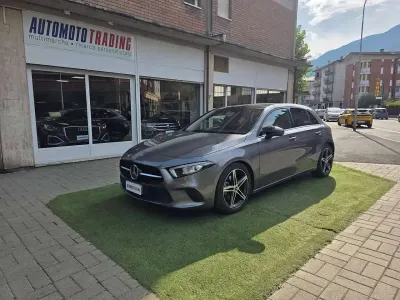 Usata Mercedes A200 150 CV (110 kW) 2019 Grigio Berlina