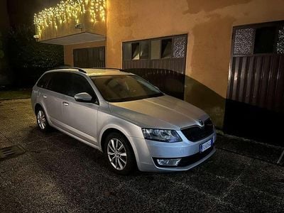 Usata Skoda Octavia Executive 150 CV (110 kW) 2016 Utilitaria