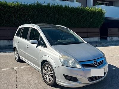 Usata Opel Zafira 140 CV (102 kW) 2008 Grigio Monovolume