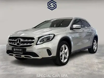 Usata Mercedes GLA200 136 CV (100 kW) 2018 Grigio SUV