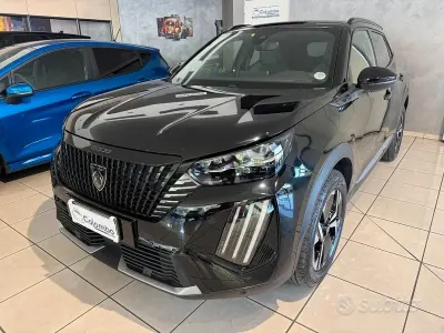 Usata Peugeot 2008 GT 130 CV (95 kW) 2024 Nero SUV