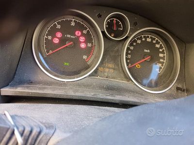 Usata Opel Zafira 2009 Grigio Monovolume