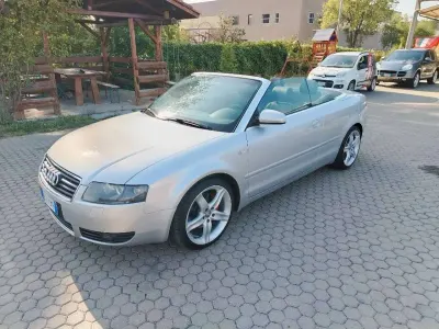 Usata Audi A4 Cabriolet 170 CV (125 kW) 2002 Argento Cabrio