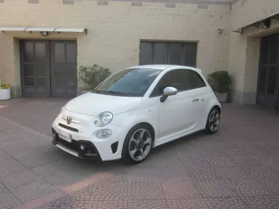 Usata Abarth 595 Turismo 165 CV (121 kW) 2022 Bianco Utilitaria