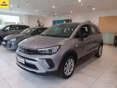 Usata Opel Crossland Elegance 110 CV (80 kW) 2021 Grigio SUV