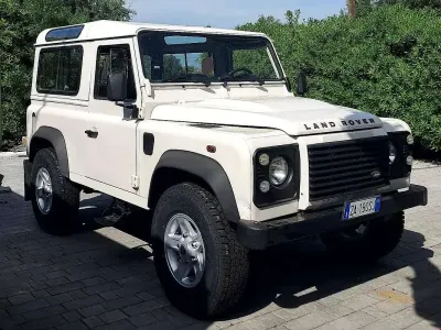 Usata Land Rover Defender S 122 CV (89 kW) 2008 Bianco Station wagon