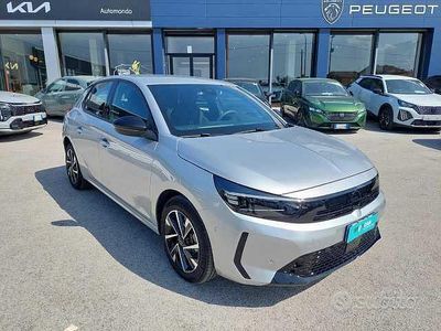 Usata Opel Corsa 101 CV (74 kW) 2023 Marrone Utilitaria