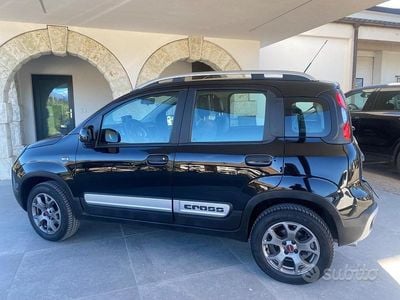Begagnad Fiat Panda Cross Cross 90 HK (66 kW) 2017 Svart Halvkombi