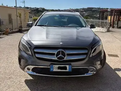 Usata Mercedes GLA200 136 CV (100 kW) 2017 SUV