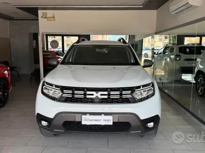 Usata Dacia Duster 101 CV (74 kW) 2023 Bianco SUV