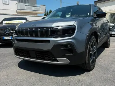 Usata Jeep Avenger Summit 101 CV (74 kW) 2025 Grigio SUV