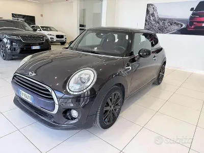 Usata Mini Cooper 136 CV (100 kW) 2016 Nero Utilitaria