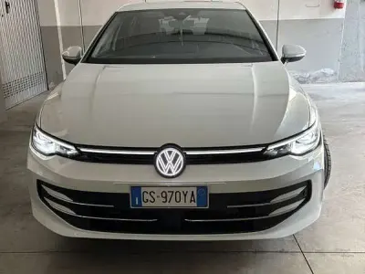 Usata VW Golf VIII 116 CV (85 kW) 2024 Berlina