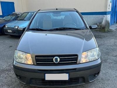 Usata Fiat Punto Dynamic 60 CV (44 kW) 2006 Marrone Utilitaria