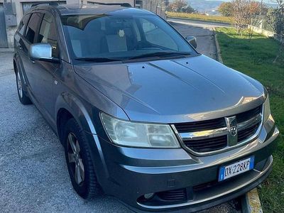 Usata Dodge Journey SXT 140 CV (102 kW) 2009 Grigio SUV