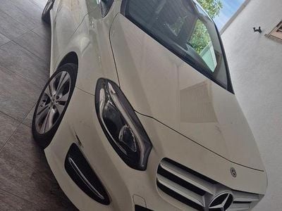 Usata Mercedes B180 95 CV (69 kW) 2018 Bianco Monovolume