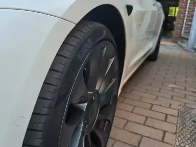 Usata Tesla Model 3 Performance 461 kW (627 CV) 2022 Bianco Berlina