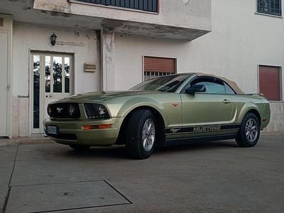 Usata Ford Mustang 2005 Cabrio