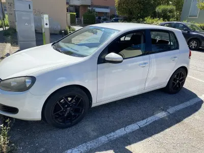 Usata VW Golf VI 80 CV (58 kW) 2011 Bianco Utilitaria