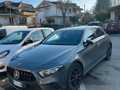 Usata Mercedes A180 136 CV (100 kW) 2019 Grigio Berlina