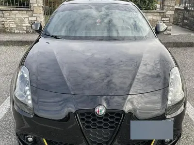 Usata Alfa Romeo Giulietta 120 CV (88 kW) 2019 Nero Utilitaria