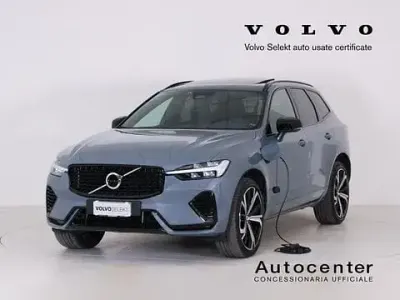 Usata Volvo XC60 R-Design 253 CV (186 kW) 2022 Grigio SUV